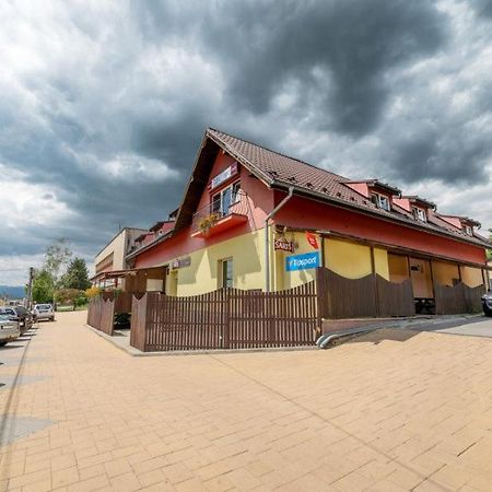Penzion & Bar Natali Spissky Stvrtok Dış mekan fotoğraf