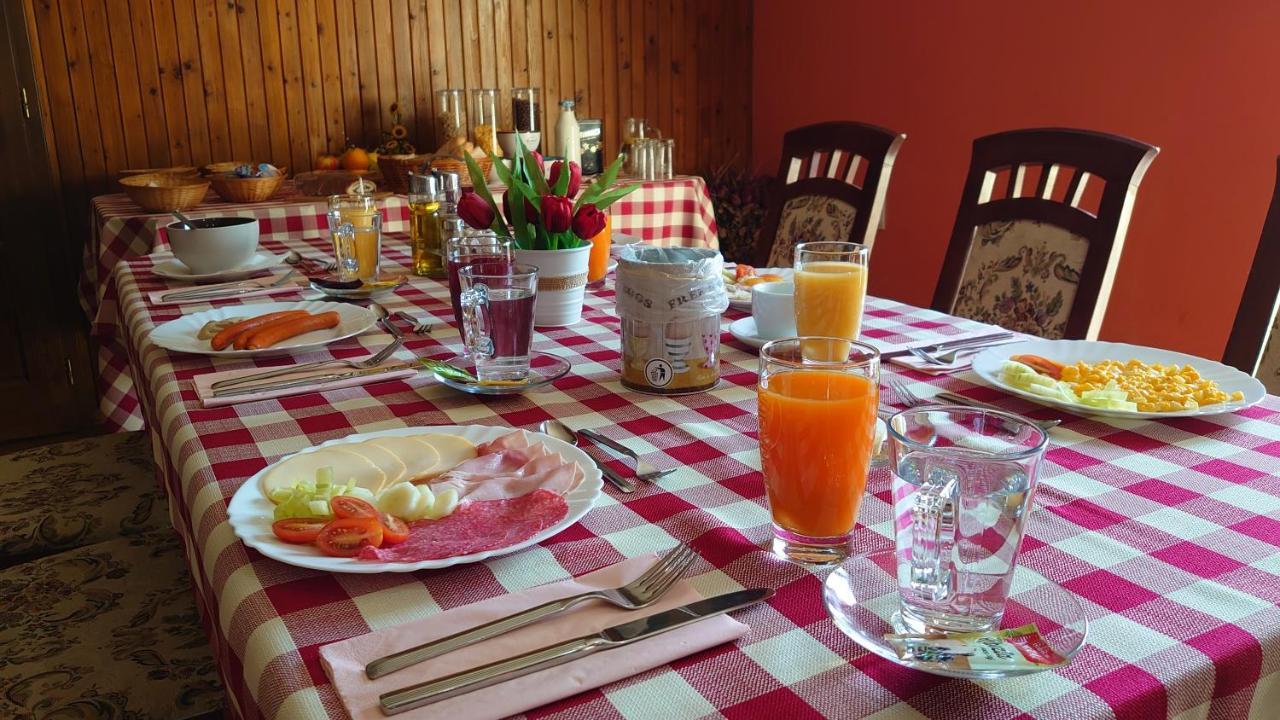 Penzion & Bar Natali Spissky Stvrtok Dış mekan fotoğraf